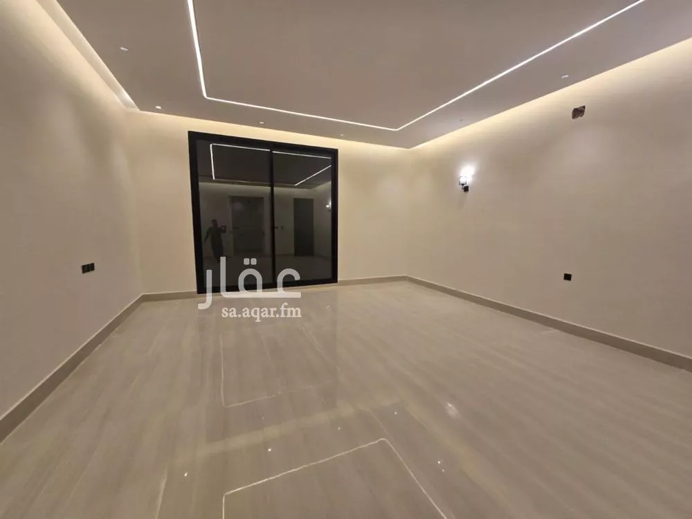 6 bedroom villa in Tuwaiq 7