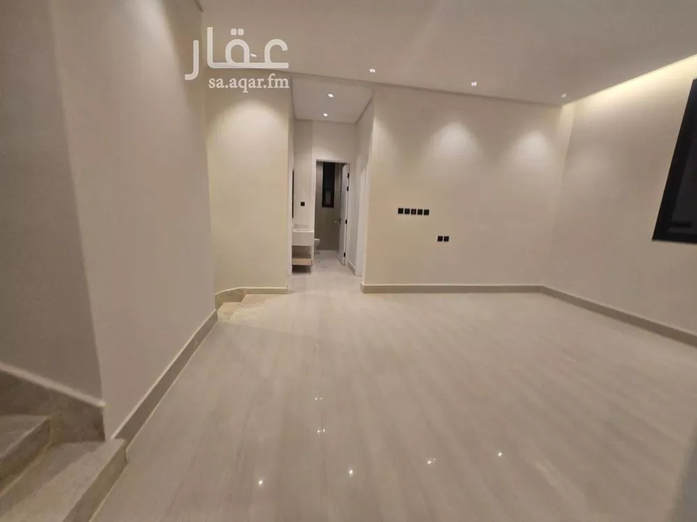 6 bedroom villa in Tuwaiq 9