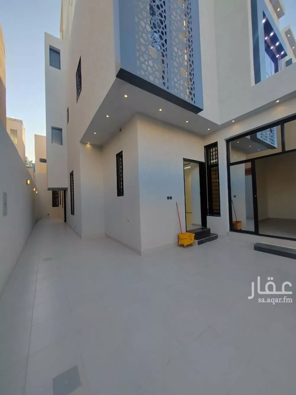 فيلا 5 غرف في العريجاء الوسطى 15