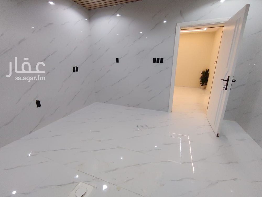 2 bedroom apartment in Dahiat King Fahd, Eastern Province 10