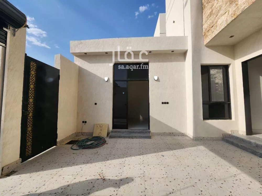 7 bedroom villa in Dirab 3