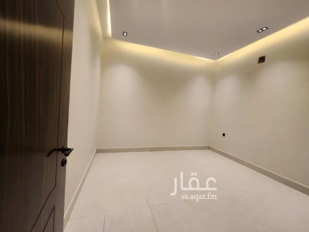 7 bedroom villa in Dirab 6