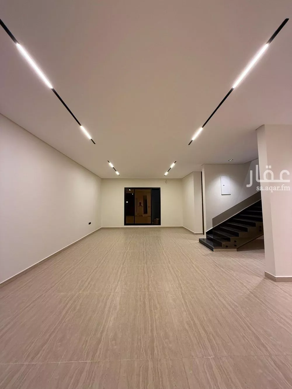 فيلا 4 غرف في السويدي الغربي 7