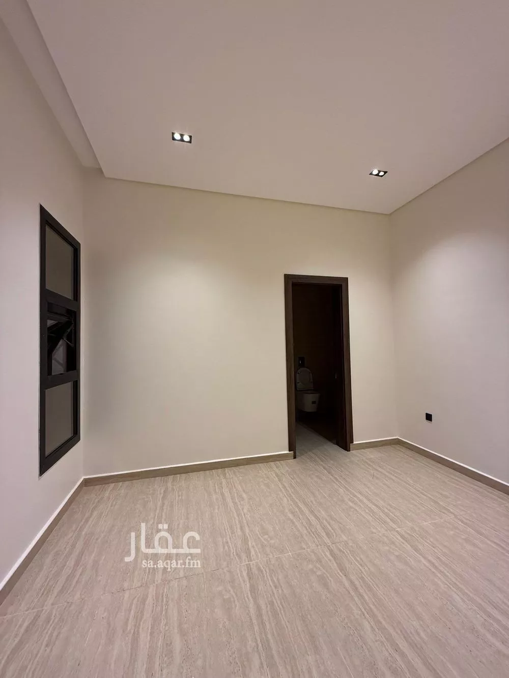 فيلا 4 غرف في السويدي الغربي 10