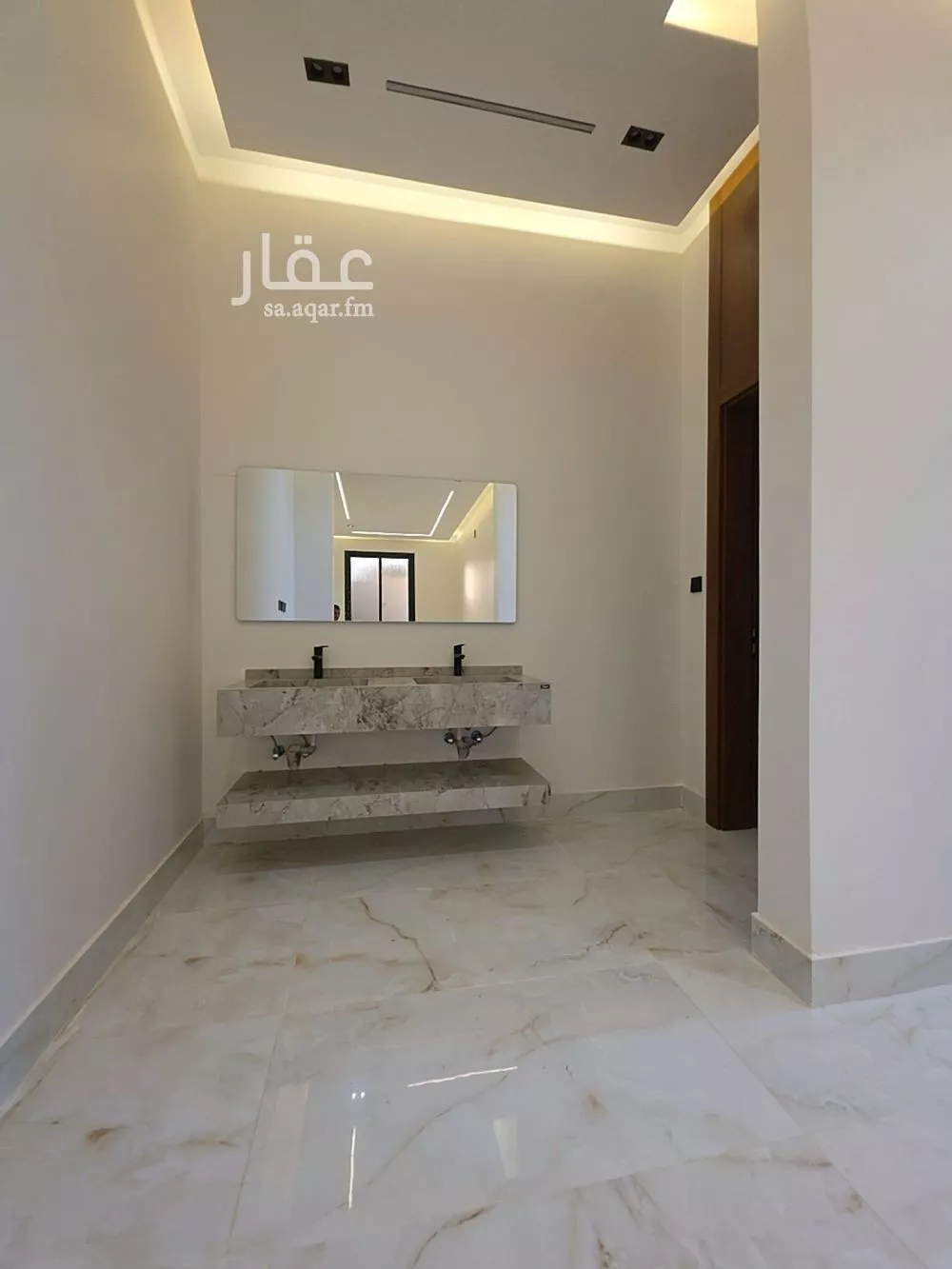 فيلا 6 غرف في الرمال 3