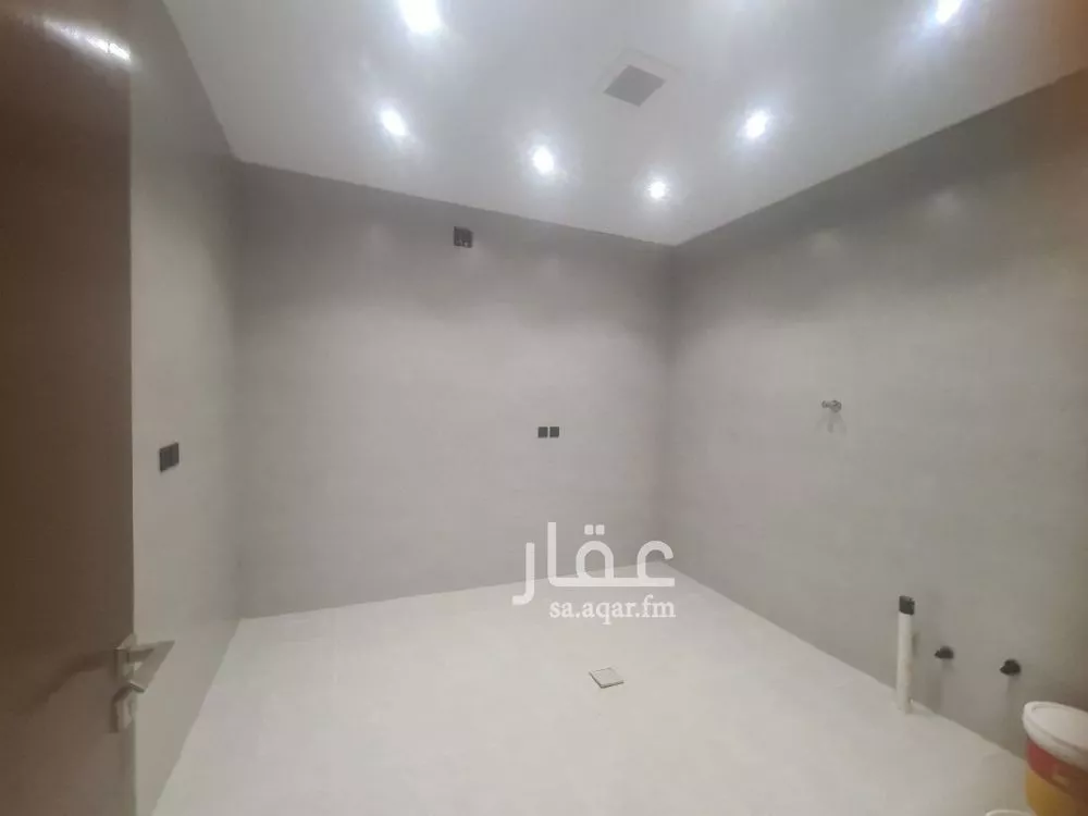 7 bedroom villa in Okaz 9