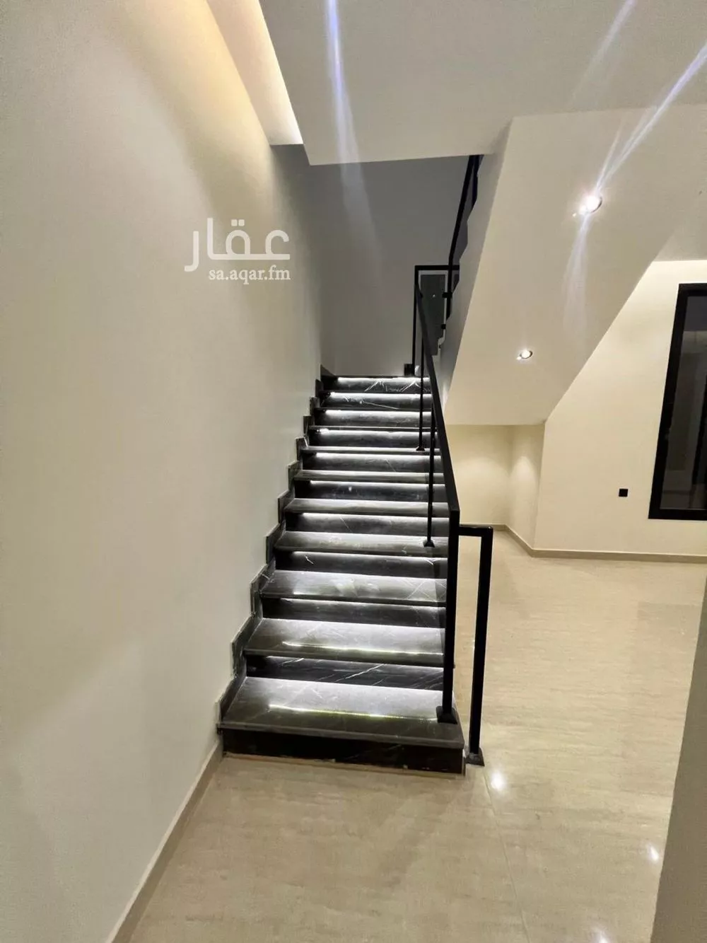 فيلا 4 غرف في طويق 14