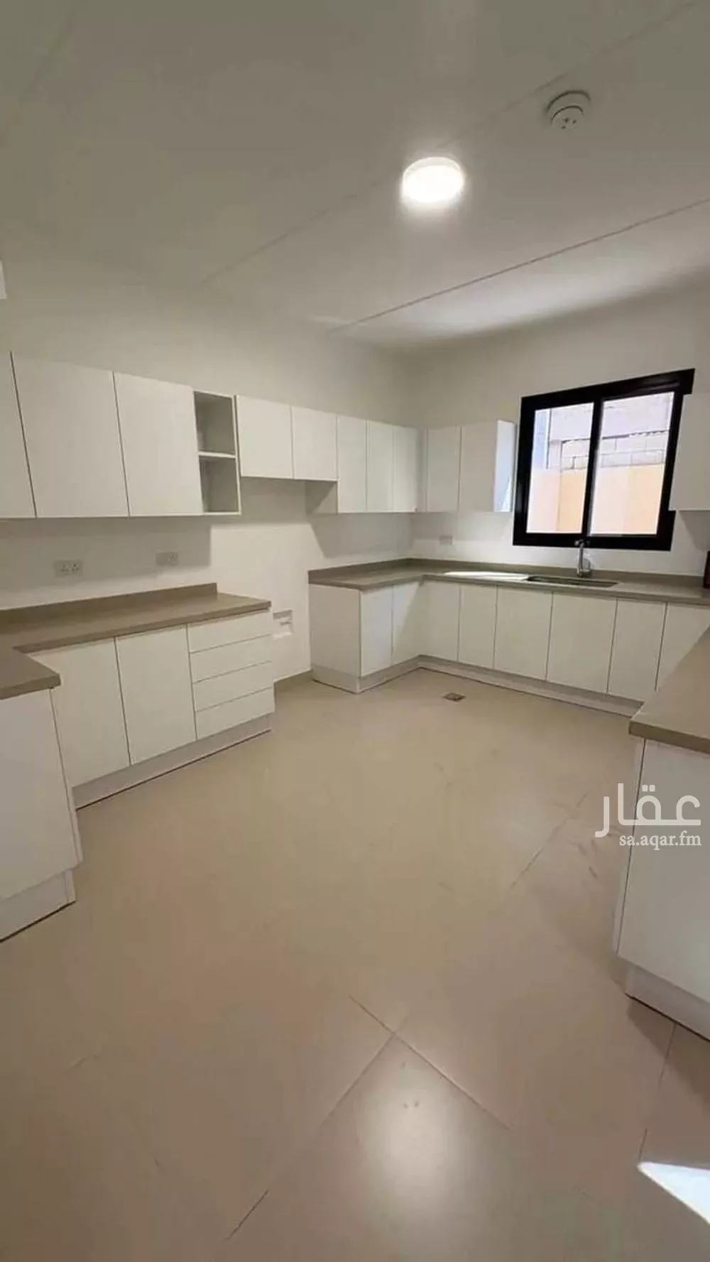 فيلا 3 غرف في سدرة 8