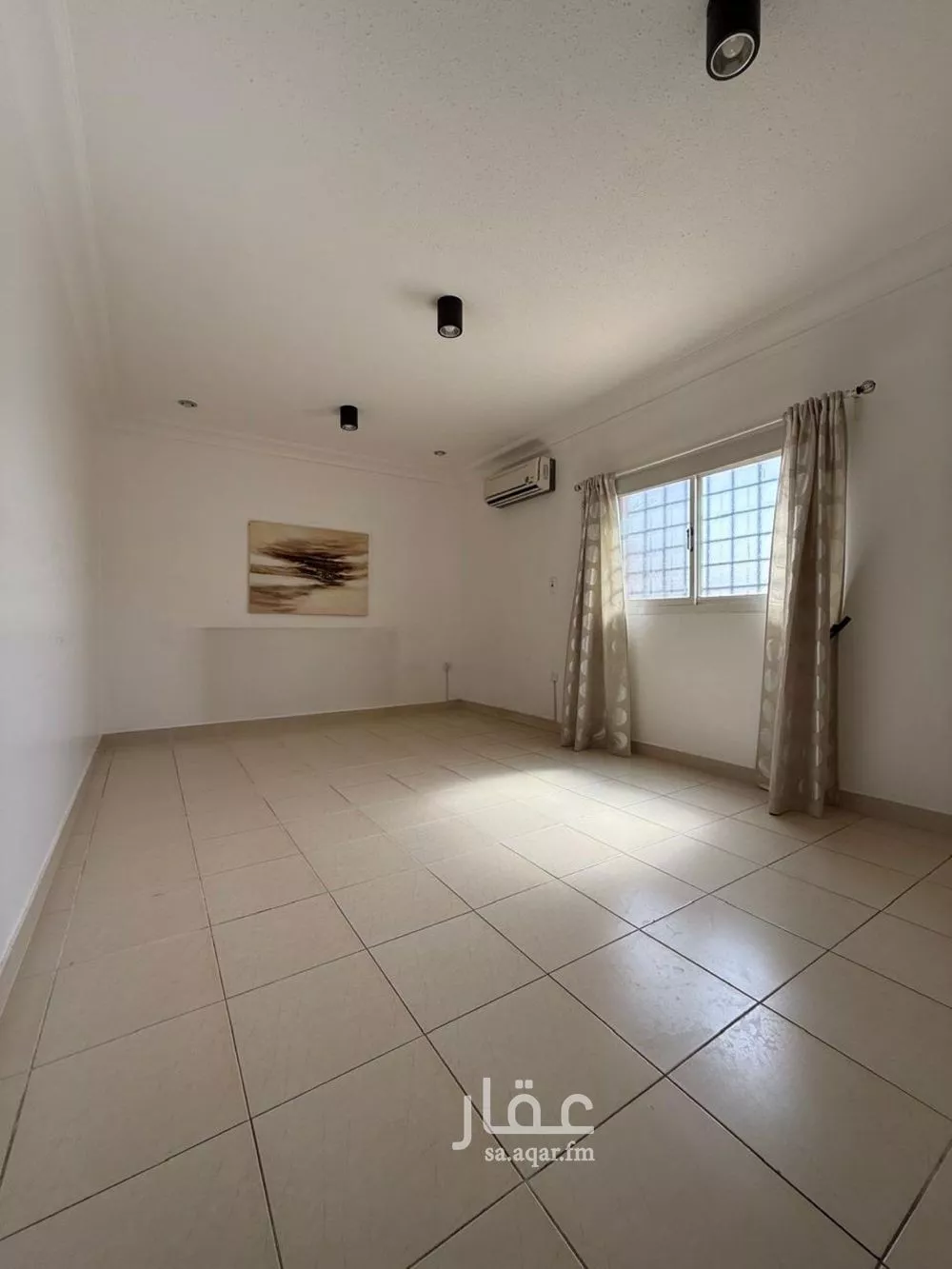 4 bedroom villa in Al Rabwa 16