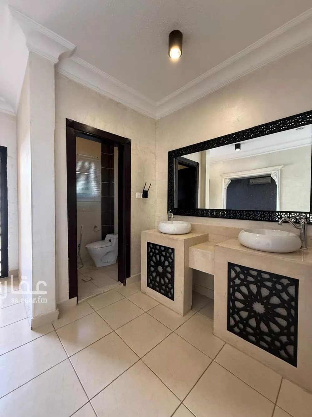4 bedroom villa in Al Rabwa 6