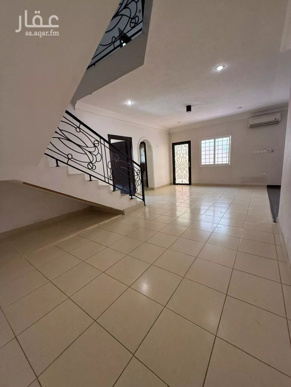 4 bedroom villa in Al Rabwa 7