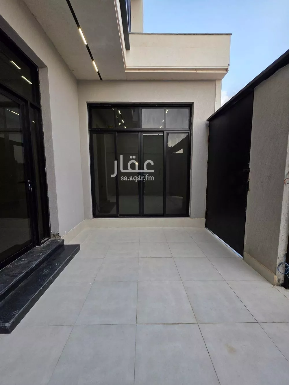 6 bedroom villa in Al Maizilah 4
