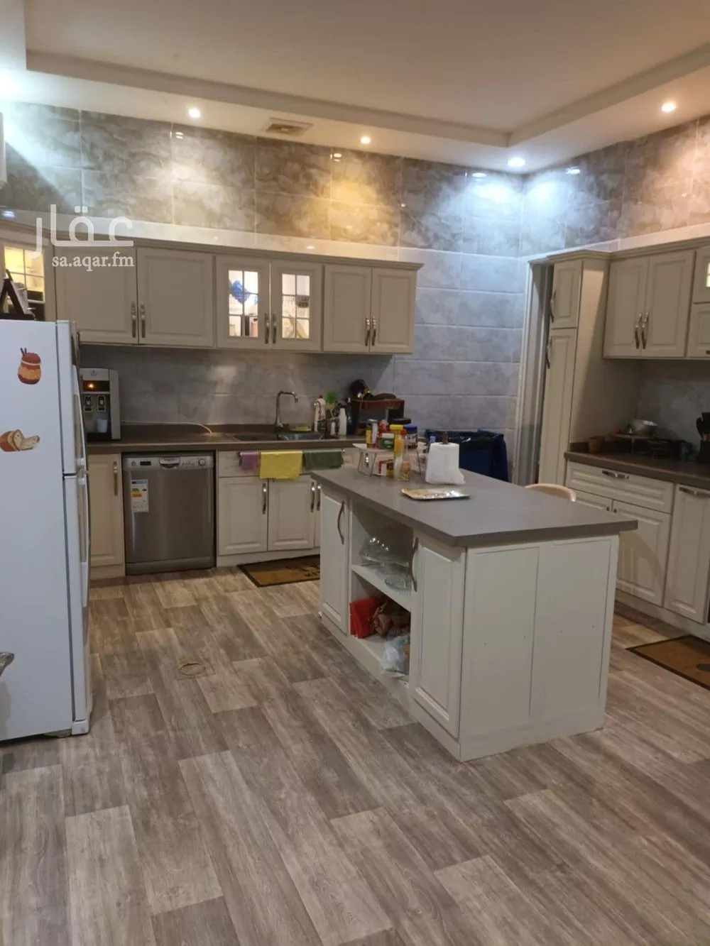 5 bedroom villa in Ash Sharq 9