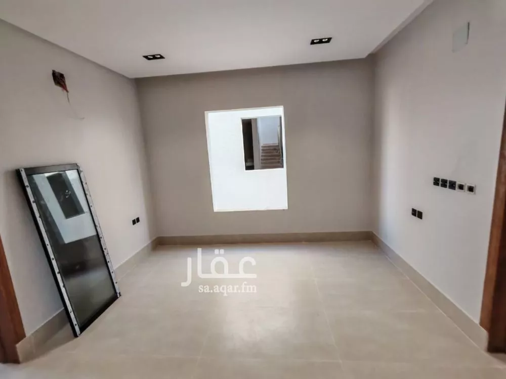 فيلا 5 غرف في عكاظ 14