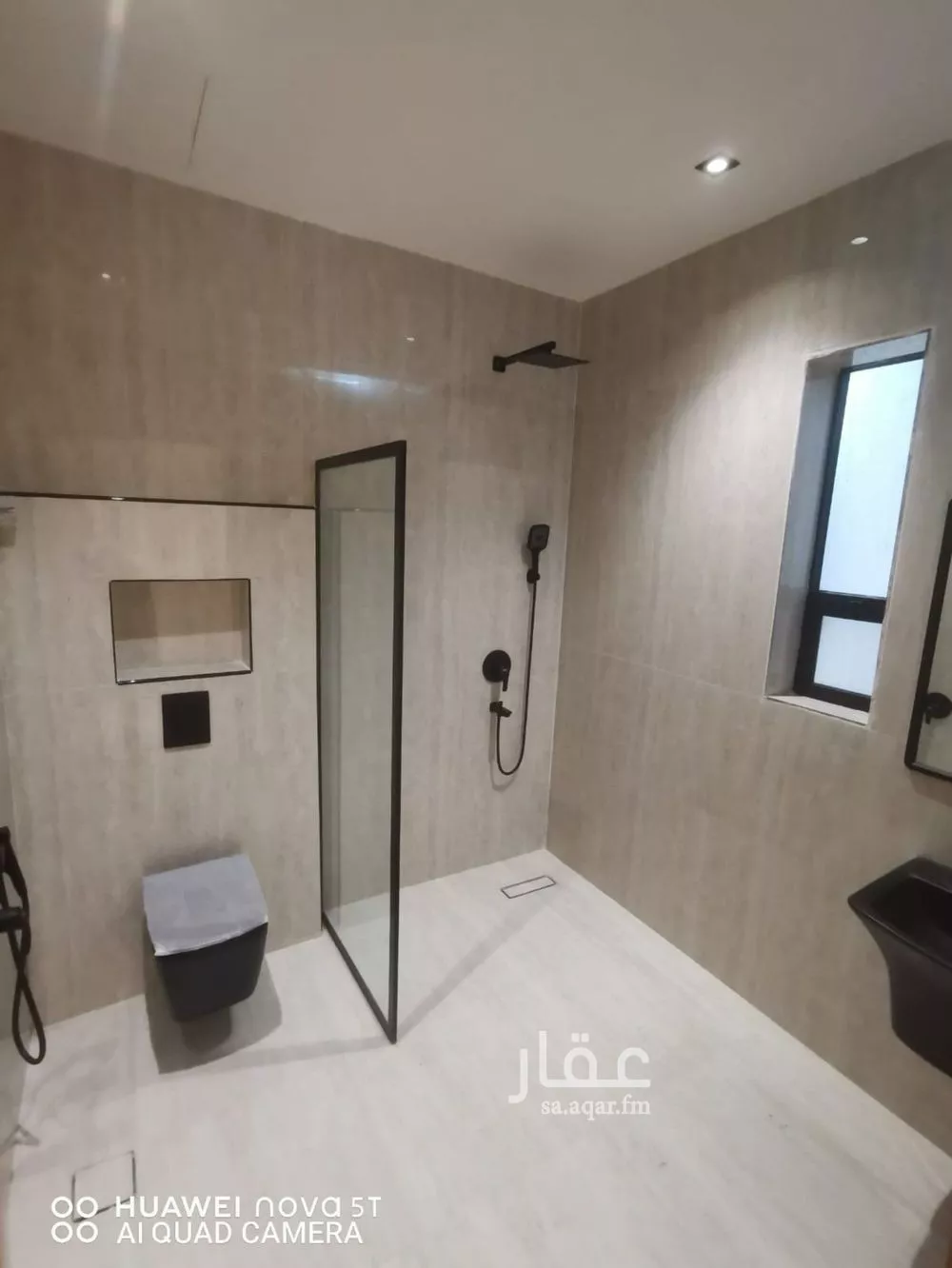 5 bedroom villa in Al Rimal 11
