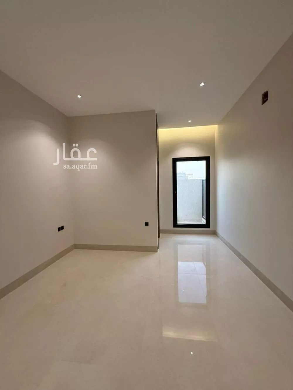 8 bedroom villa in Al Mahdiyyah 9