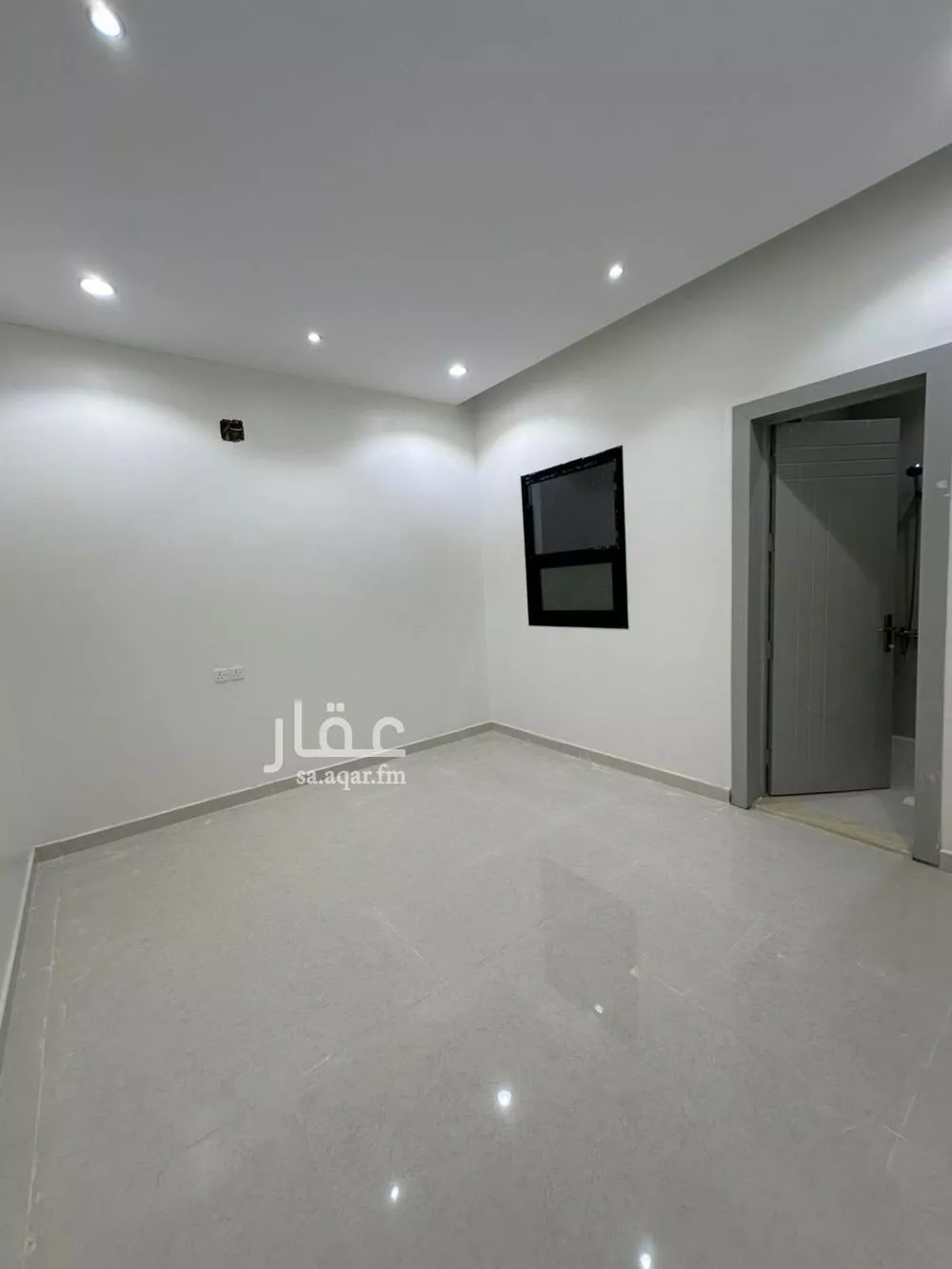فيلا 5 غرف في الشرق 8