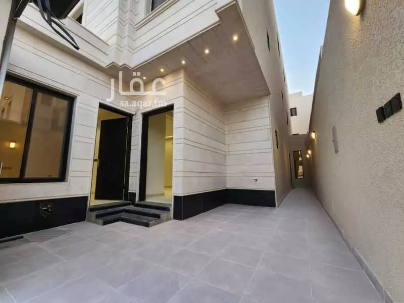 6 bedroom apartment in Al Janadriyah 7