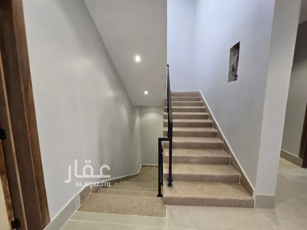 5 bedroom villa in Okaz 5