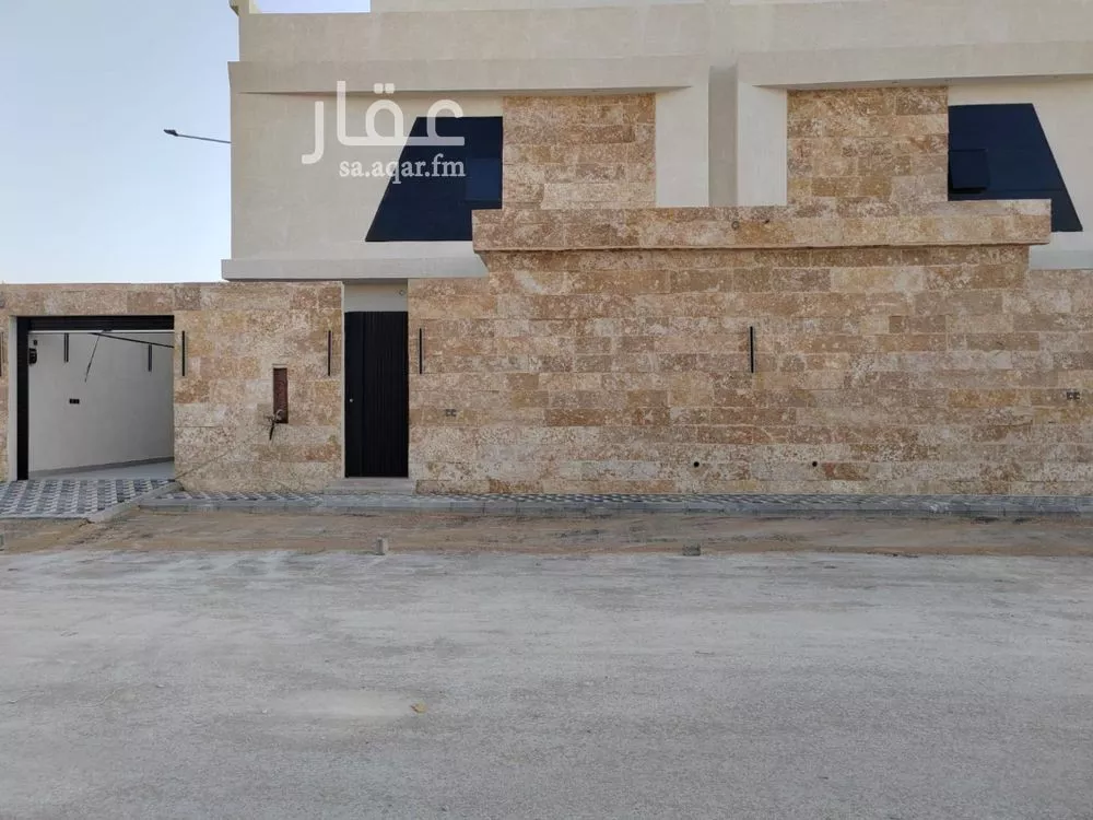 6 bedroom villa in Dirab 2