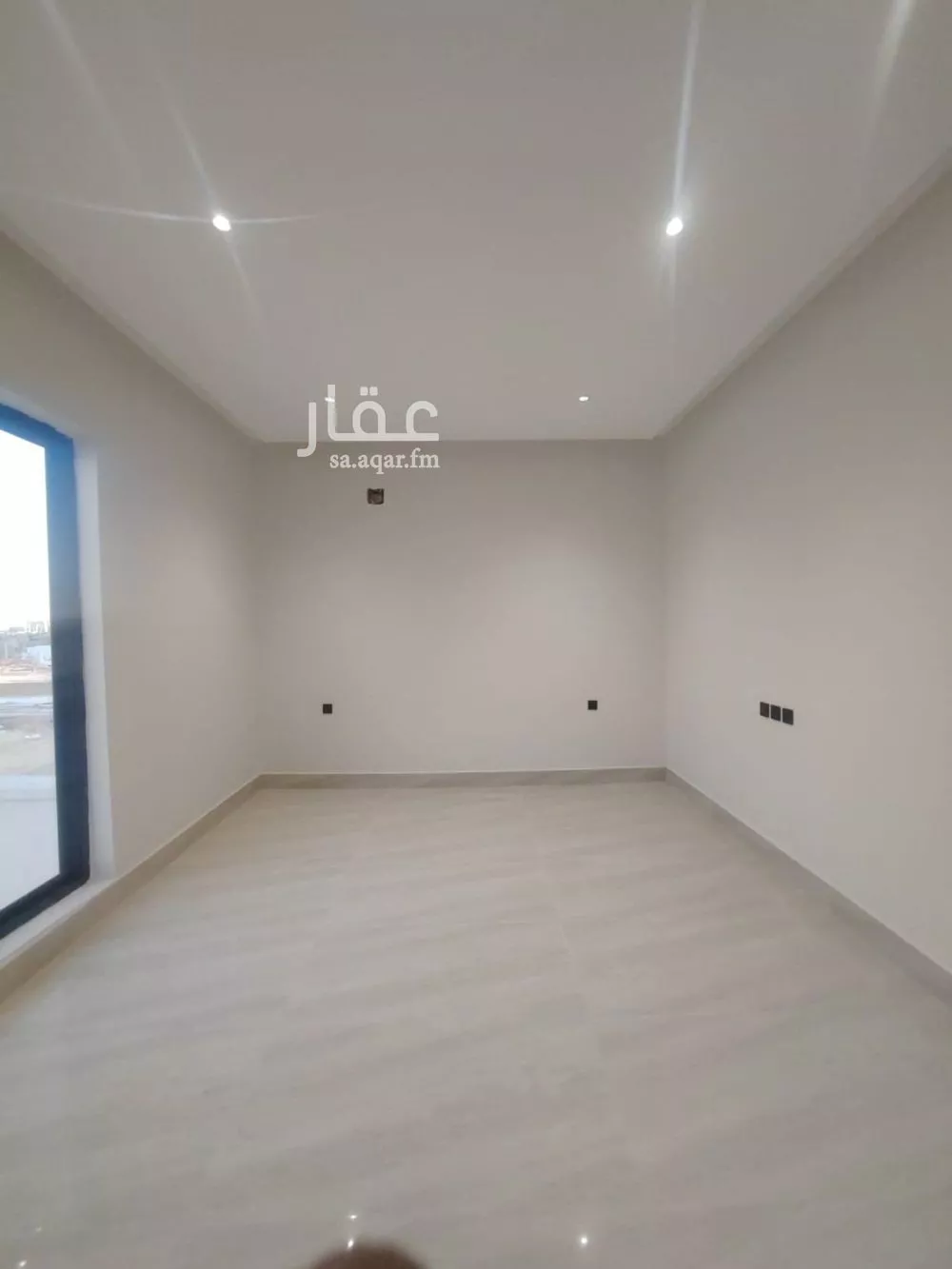 6 bedroom villa in Dirab 8