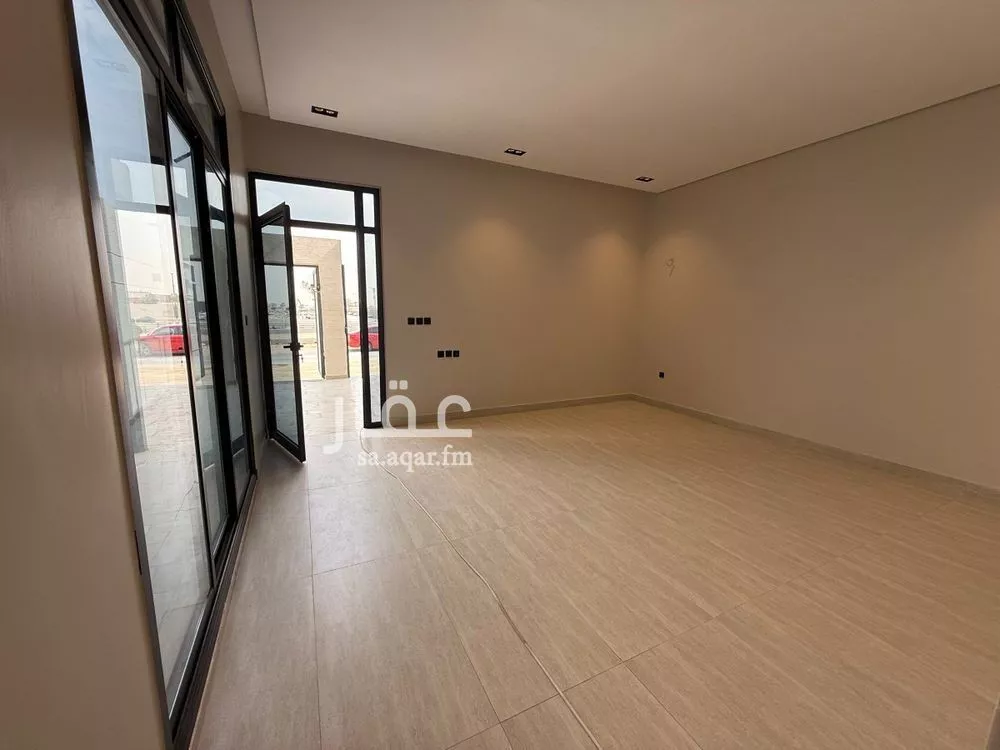 5 bedroom villa in Al Rimal 3