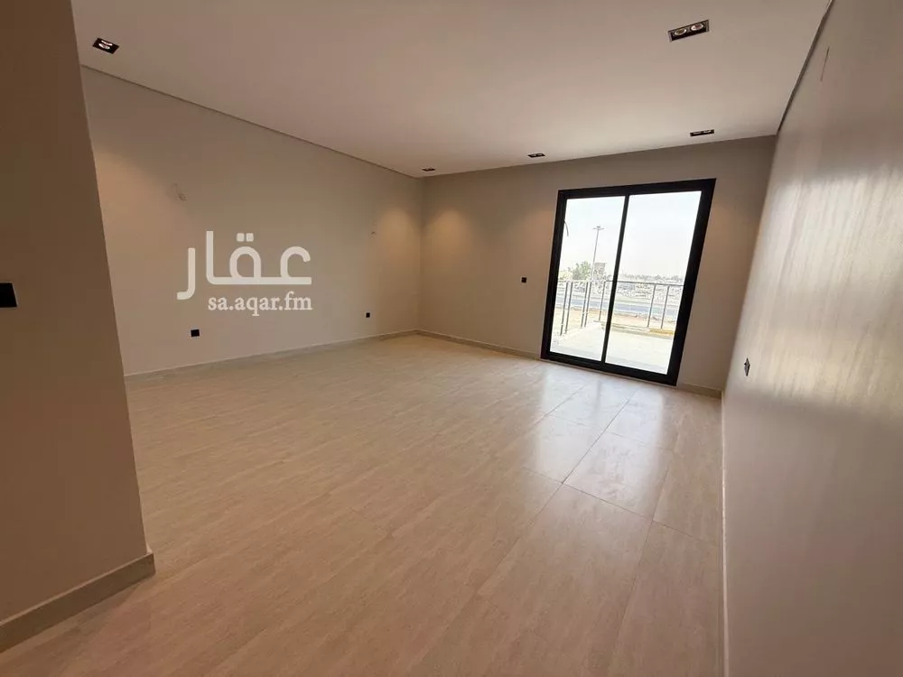 5 bedroom villa in Al Rimal 8