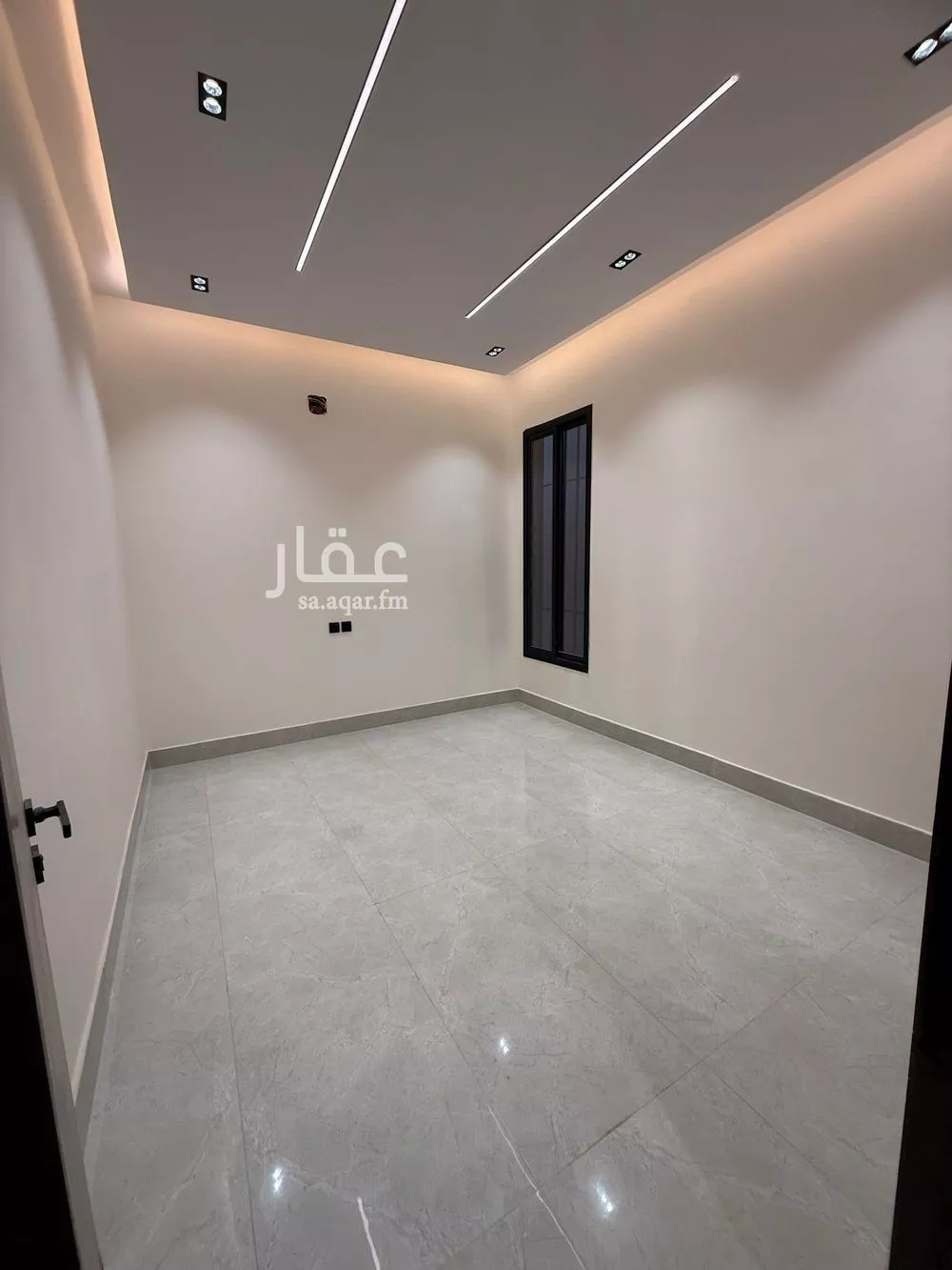 فيلا 5 غرف في النظيم 6