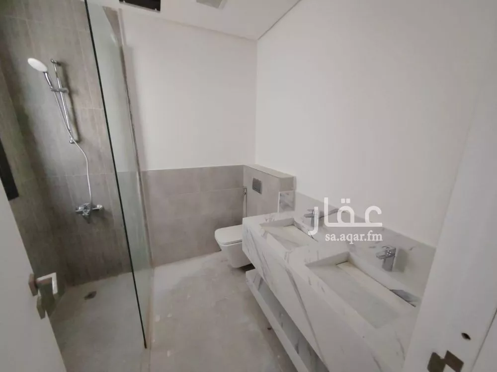 8 bedroom villa in Al Rimal 5