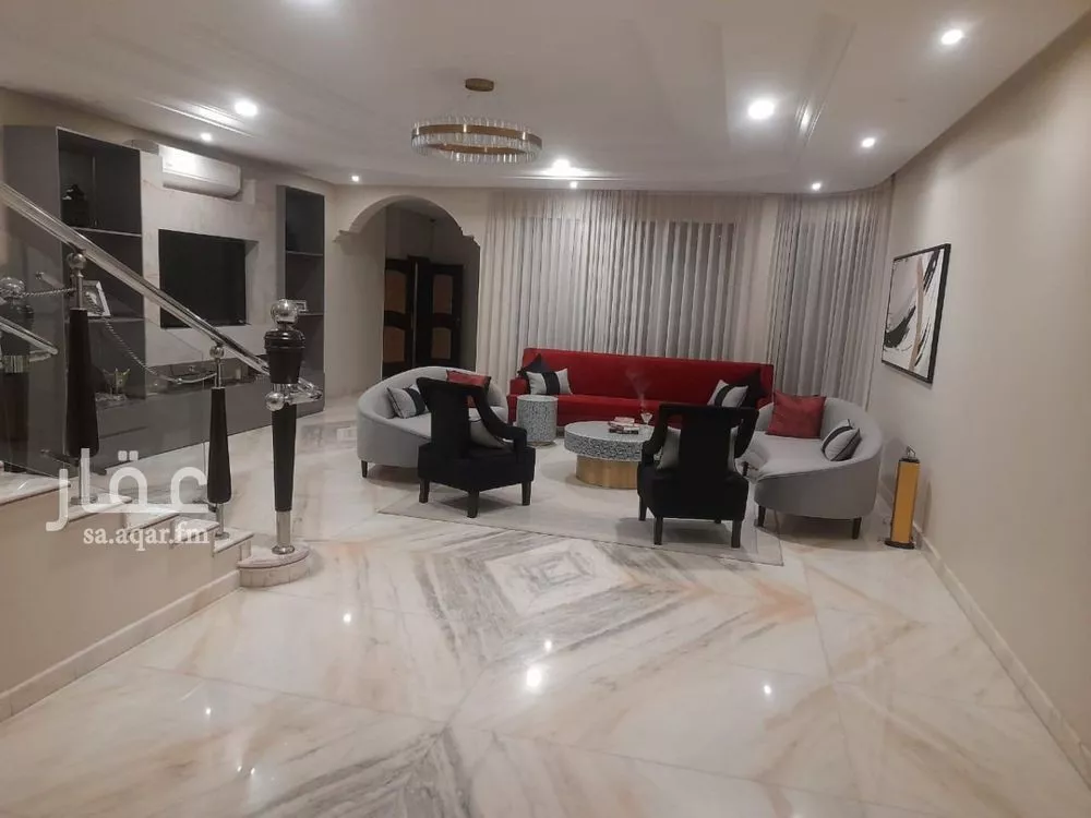 5 bedroom villa in Al Nakheel 14
