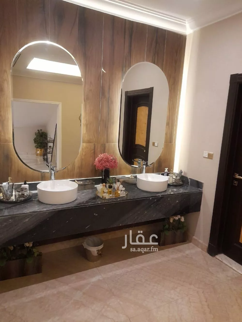 5 bedroom villa in Al Nakheel 17