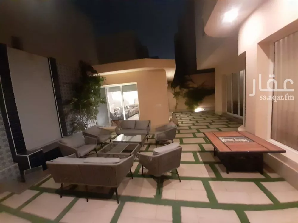 5 bedroom villa in Al Nakheel 22