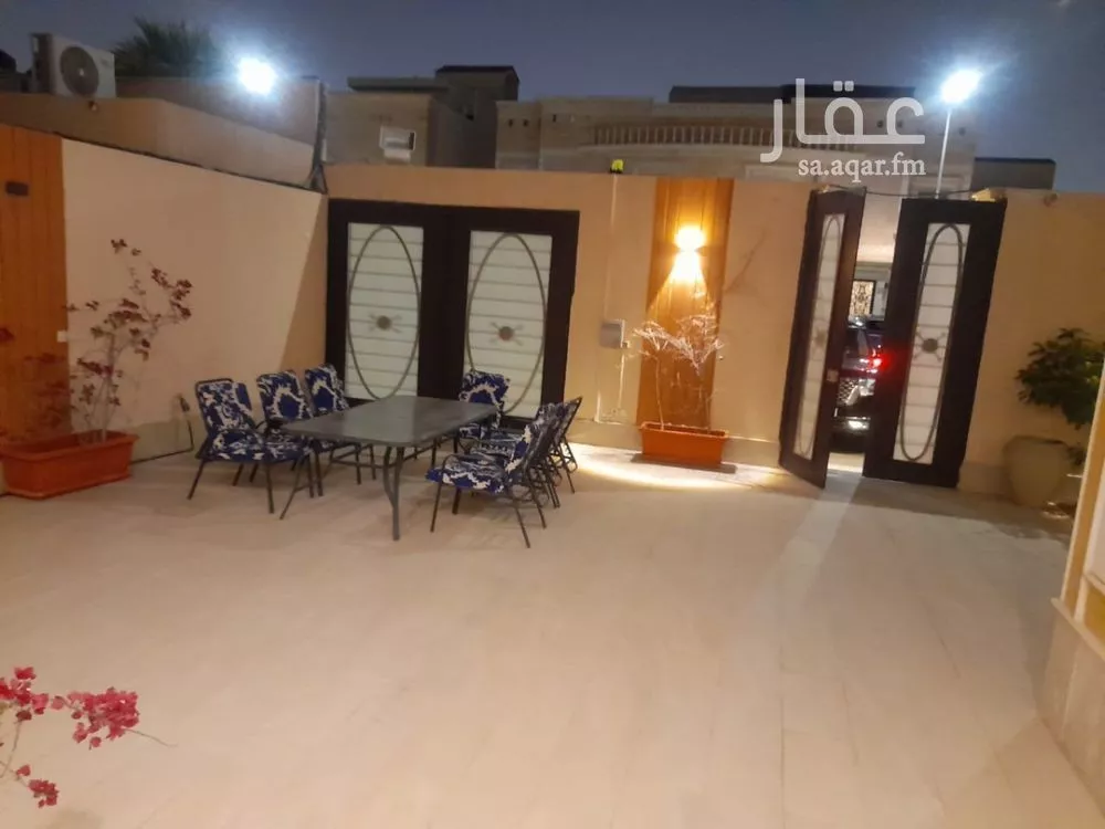 5 bedroom villa in Al Nakheel 4