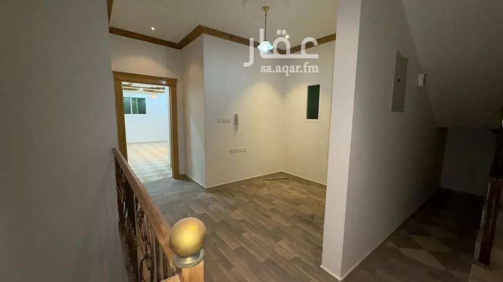 4 bedroom villa in Al Uraija Al Gharbiyah 8