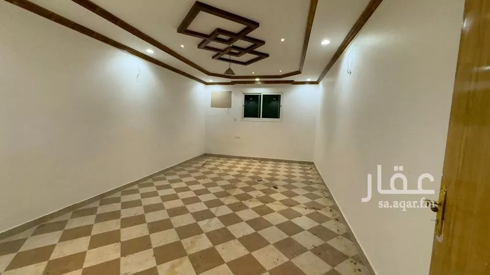 4 bedroom villa in Al Uraija Al Gharbiyah 9