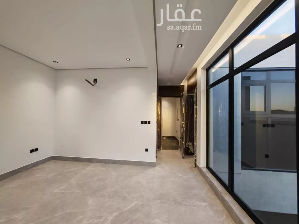 فيلا 5 غرف في الياسمين 18