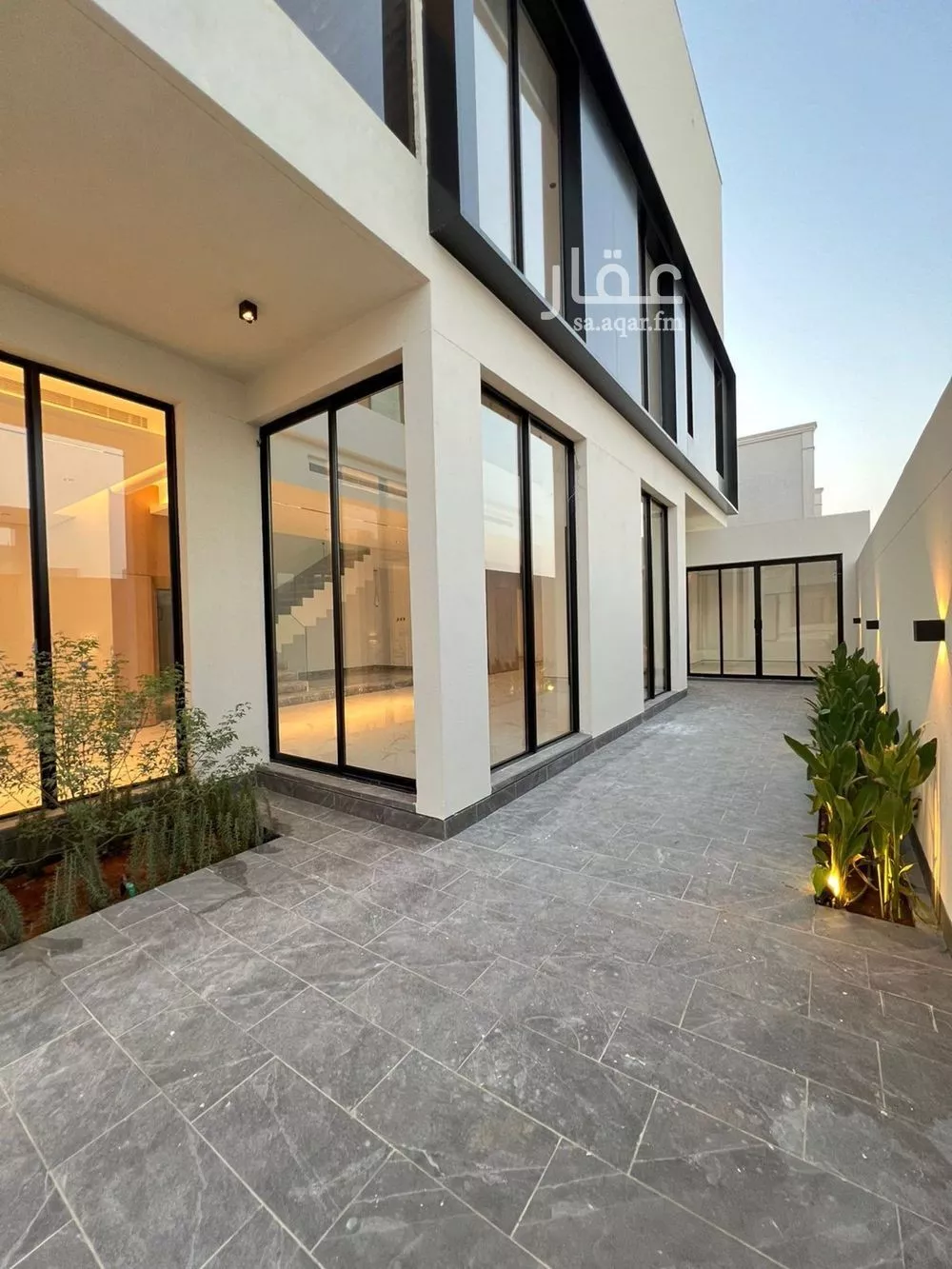 5 bedroom villa in Al Narjis 4
