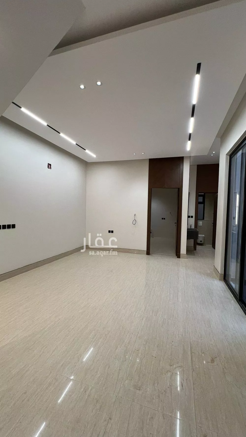 5 bedroom villa in Al Mahdiyyah 6