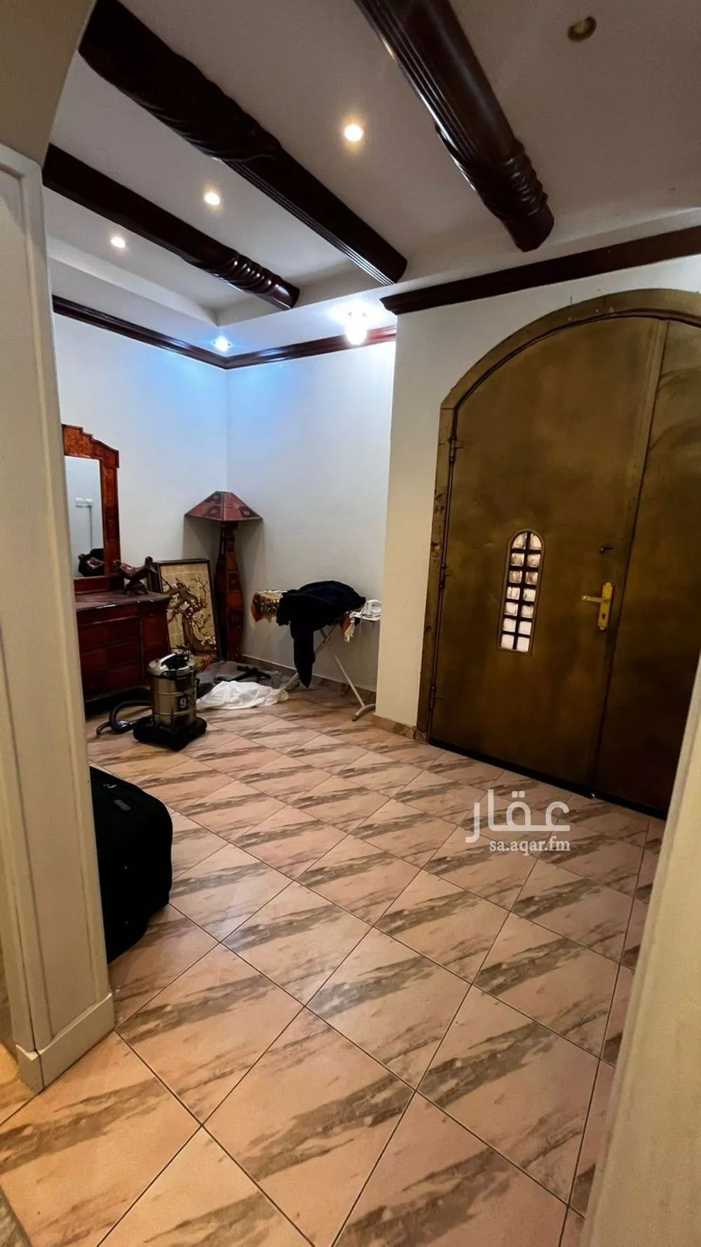 5 bedroom villa in Ishbiliyah 3