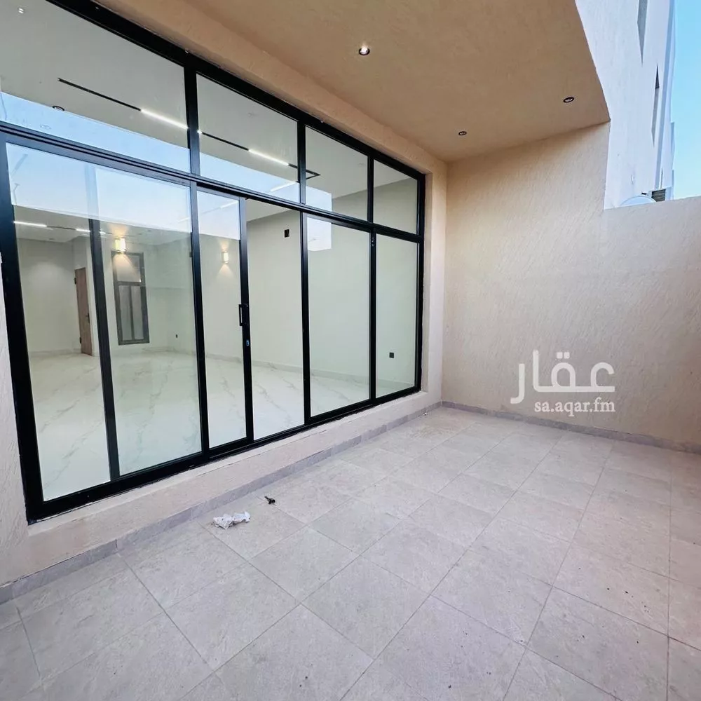 9 bedroom villa in Dhahrat Namar 13