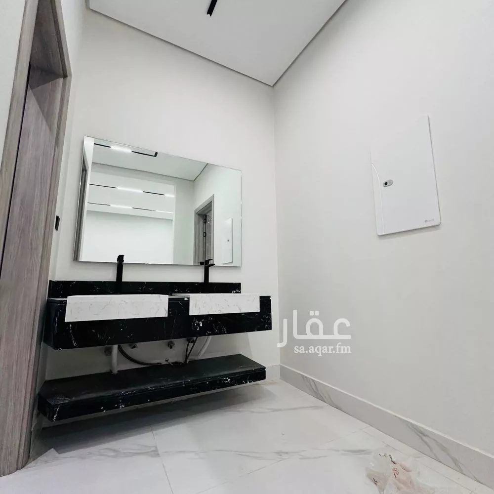 9 bedroom villa in Dhahrat Namar 4