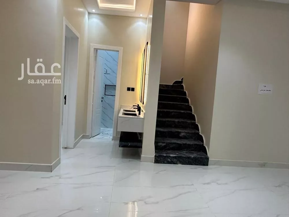 فيلا 5 غرف في الجنادرية 16