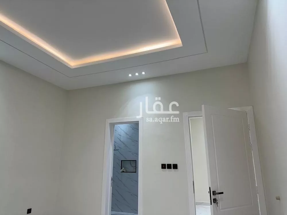 فيلا 5 غرف في الجنادرية 4