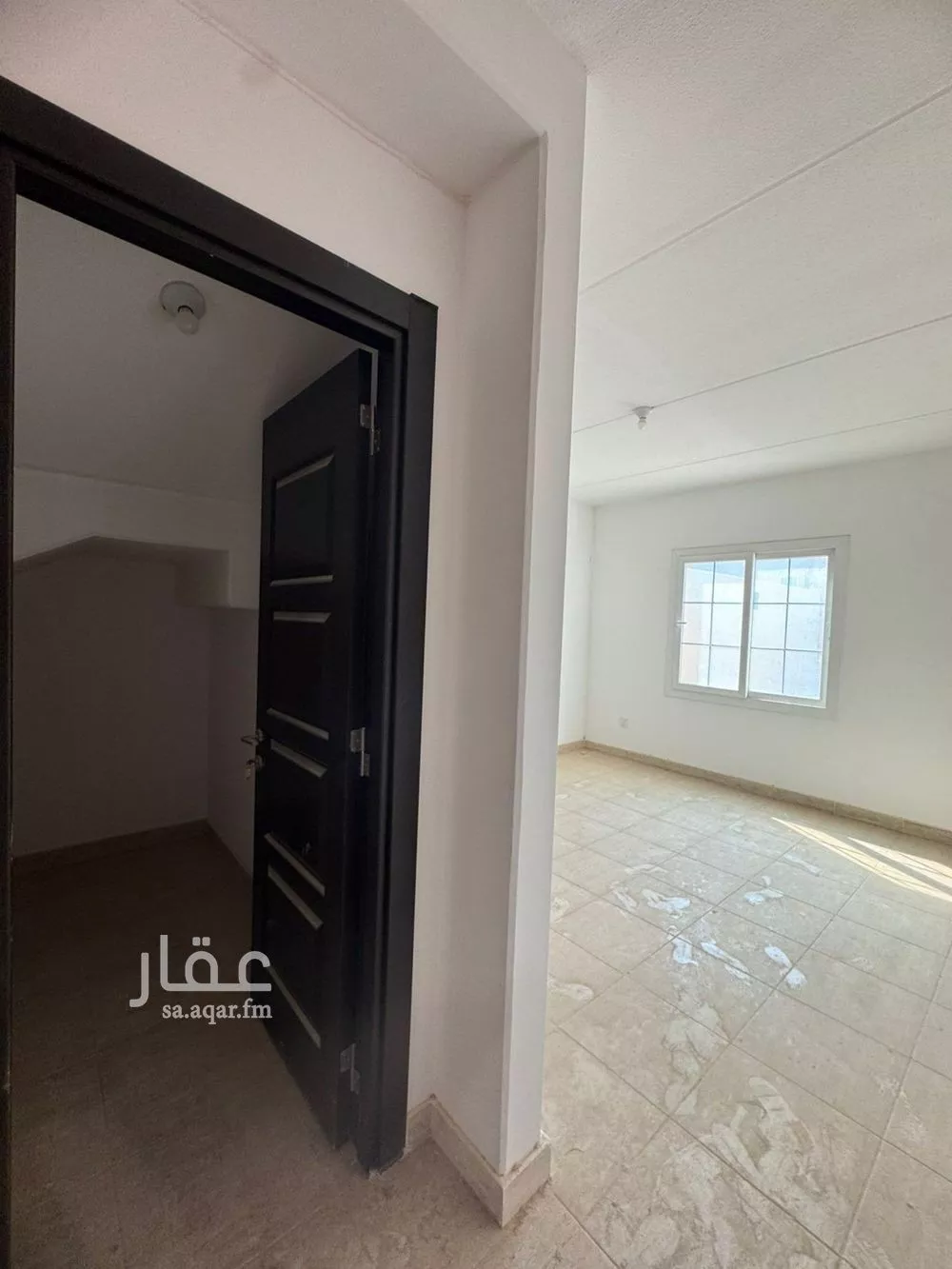 فيلا 8 غرف في العارض 10