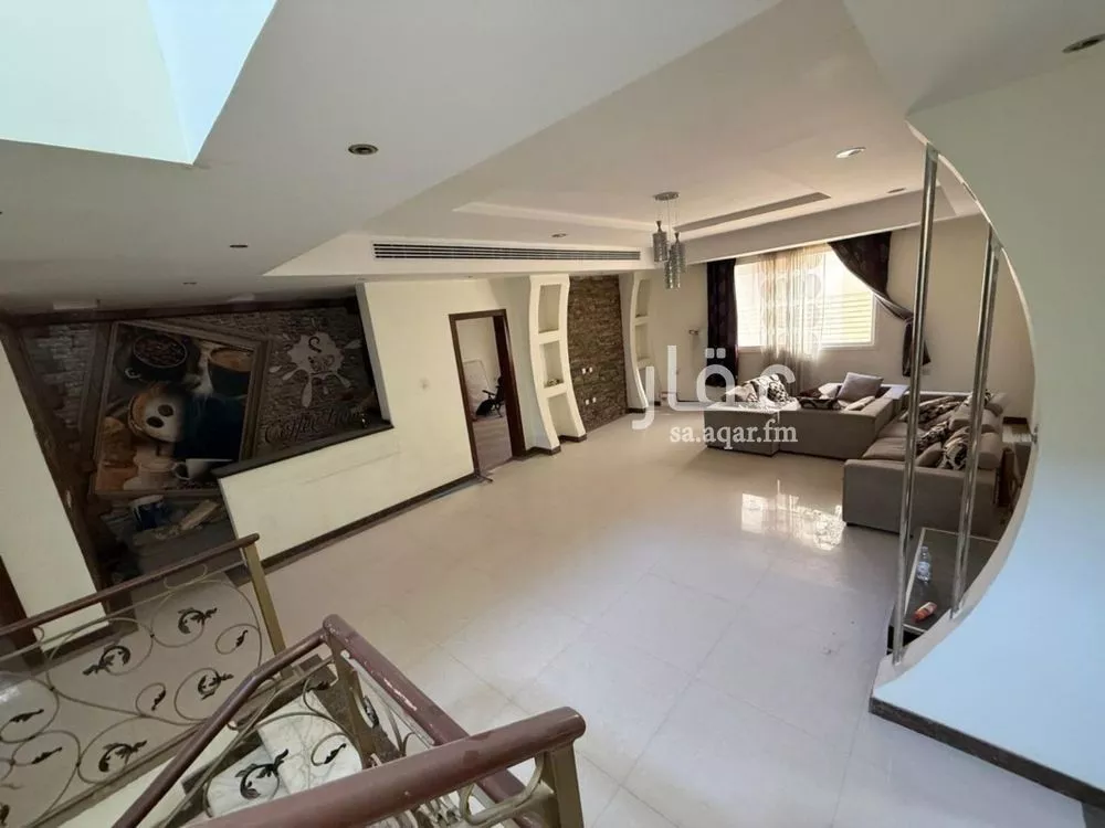 8 bedroom villa in Al Sahafah 27