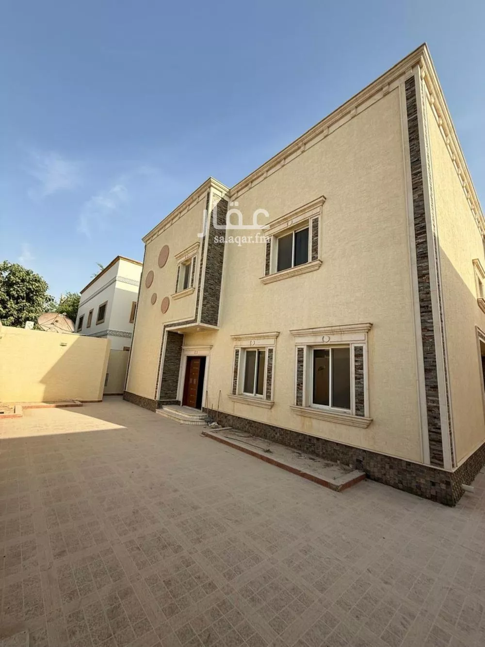 8 bedroom villa in Al Sahafah 6