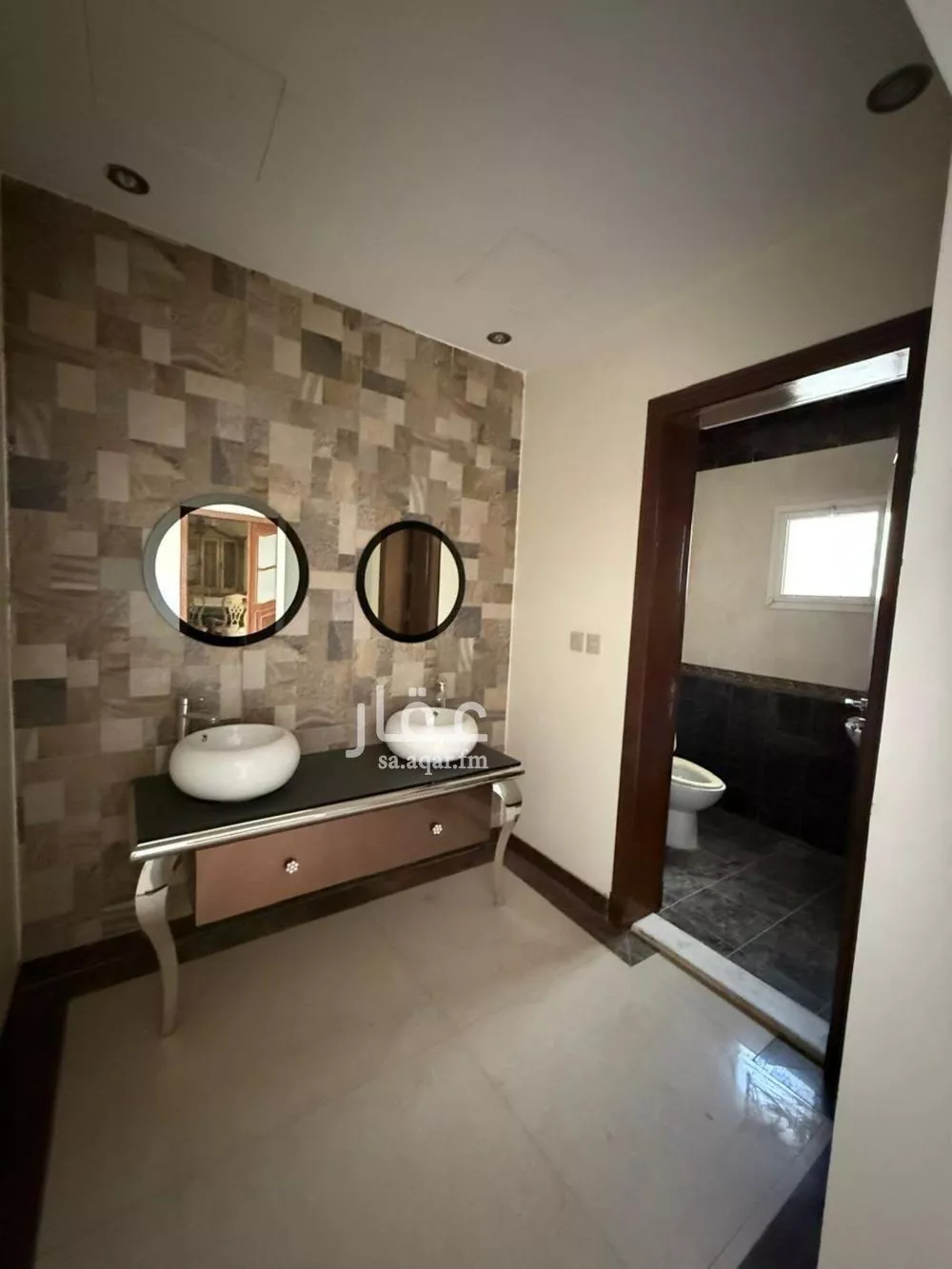 8 bedroom villa in Al Sahafah 10