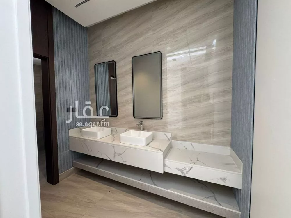 5 bedroom villa in Al Rimal 13