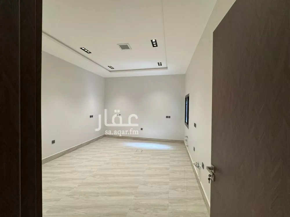 5 bedroom villa in Al Rimal 15
