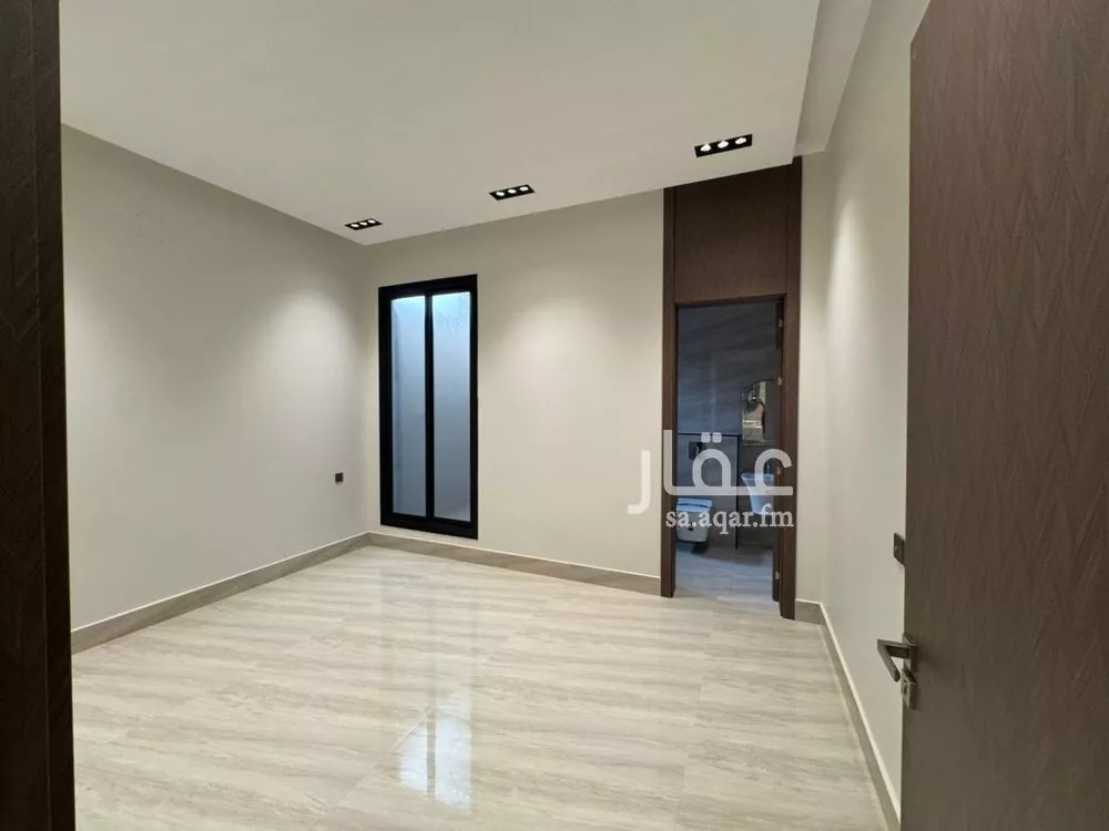 5 bedroom villa in Al Rimal 16